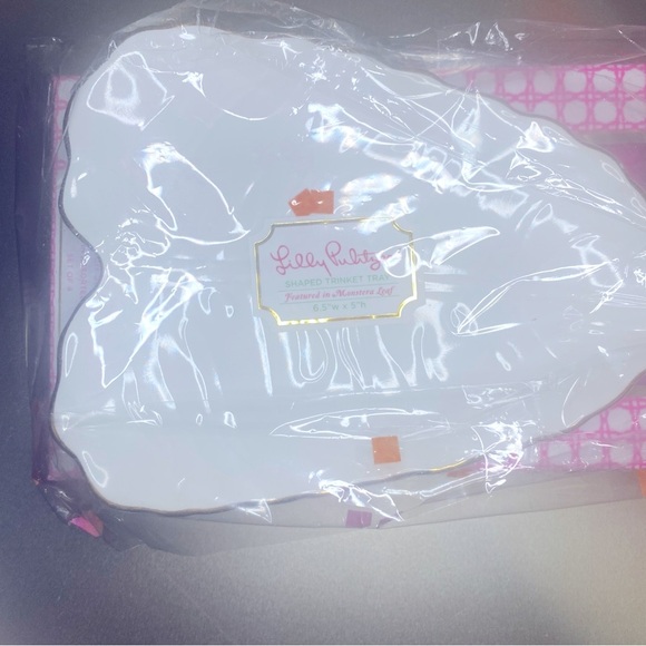 NWT Lilly Pulitzer Bundle Set Leaf Trinket Tray & 4 Pens With Assorted Patterns - Picture 10 of 15